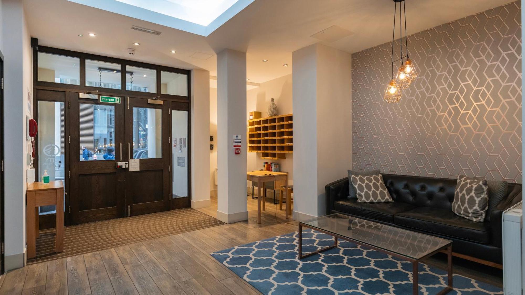Cannon Street Serviced Apartments By Lovelystay Londra Exterior foto