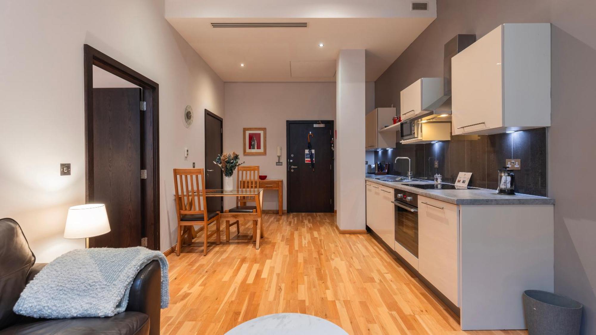 Cannon Street Serviced Apartments By Lovelystay Londra Exterior foto