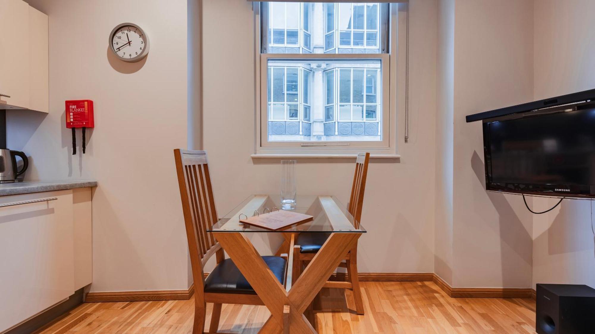 Cannon Street Serviced Apartments By Lovelystay Londra Exterior foto