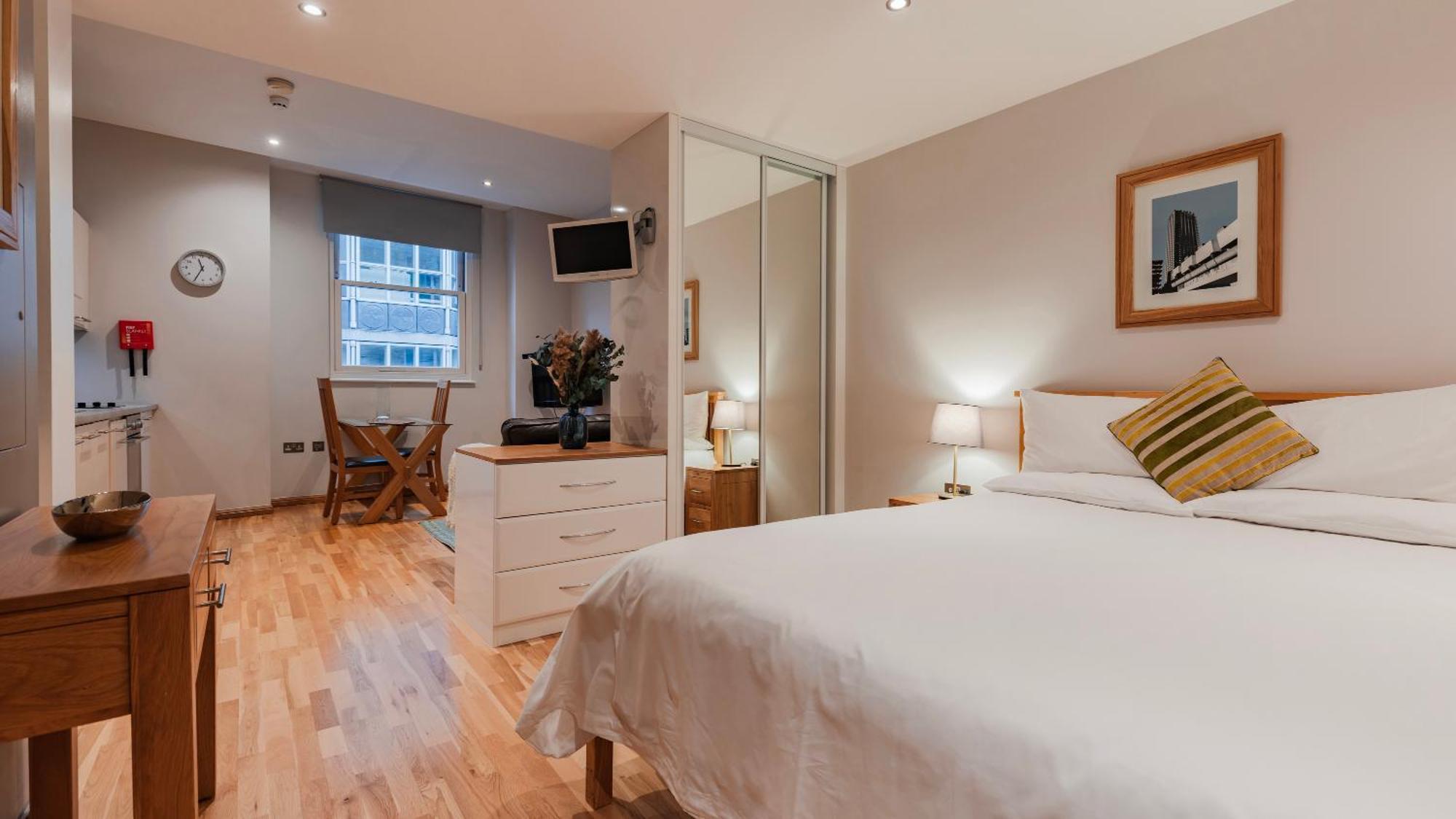 Cannon Street Serviced Apartments By Lovelystay Londra Exterior foto